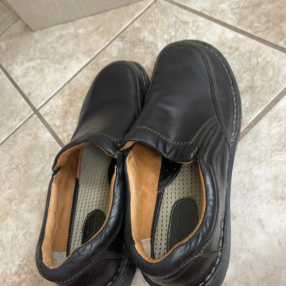 Born Mens Black Leather Slip On Loafers comfort Moc Toe Casual Shoes Size 12M
